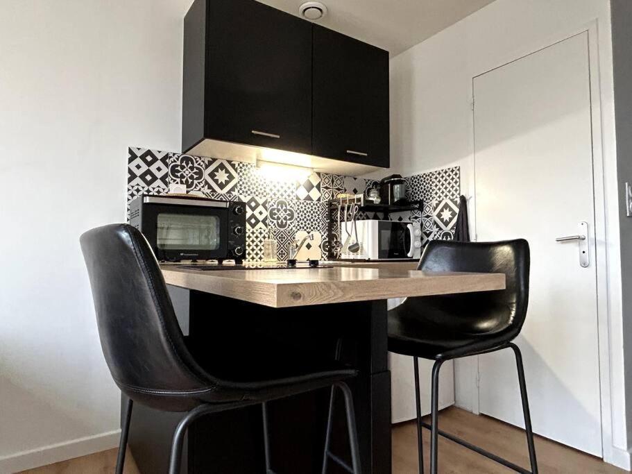 Logement Neuf - Proximite Centre Bourges Buitenkant foto