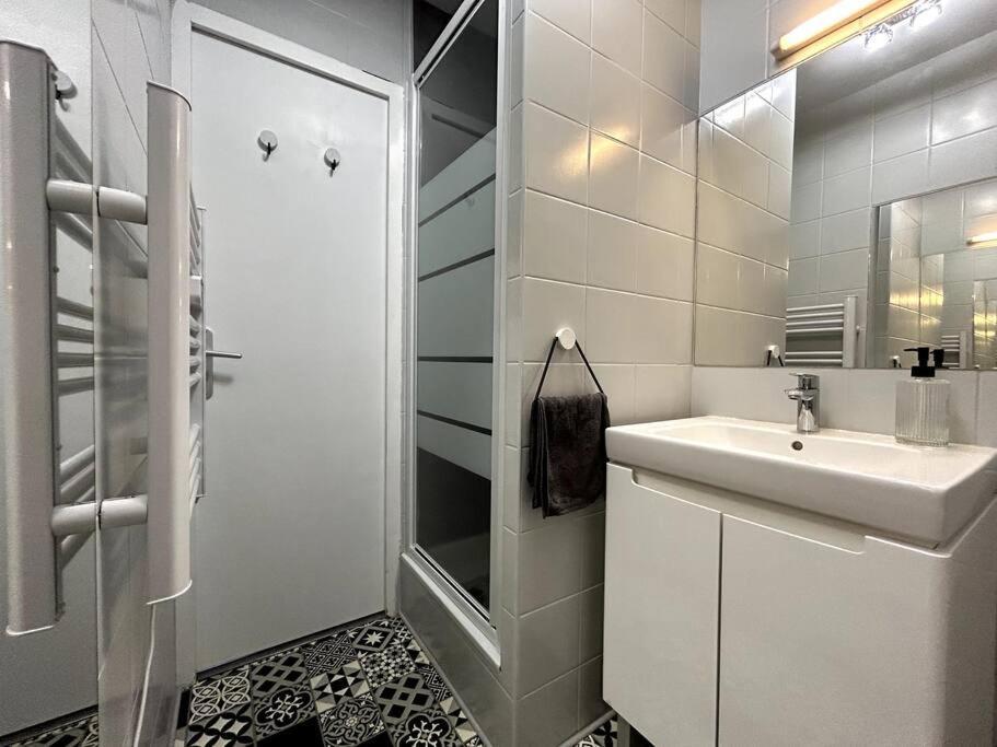 Logement Neuf - Proximite Centre Bourges Buitenkant foto